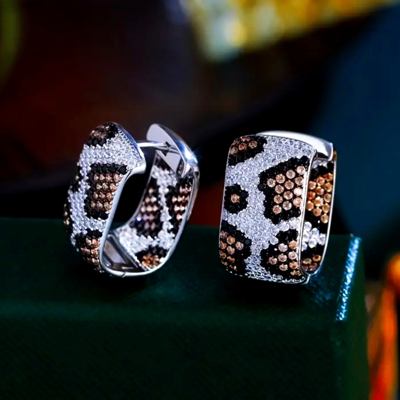 Leopard "In/Out" SILVER Rectangular Earrings - Picture 3 of 8